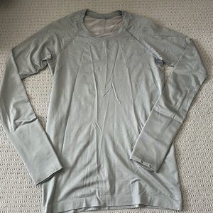 Lululemon Swiftly Tech long sleeve